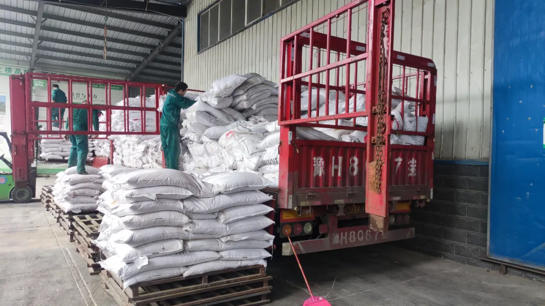 【中原邦農(nóng)新動作(zuò)】千噸高(gāo)品質進口魚粉陸續入庫，續寫豬太子(zǐ)品質升級新篇章(zhāng)！